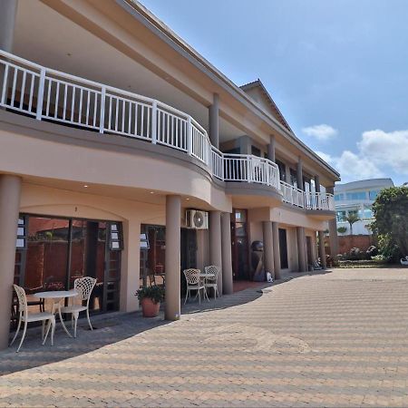 Dolphin Coast B&B Дурбан Экстерьер фото